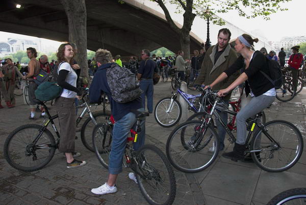 Critical Mass, London © 2006, Peter Marshall