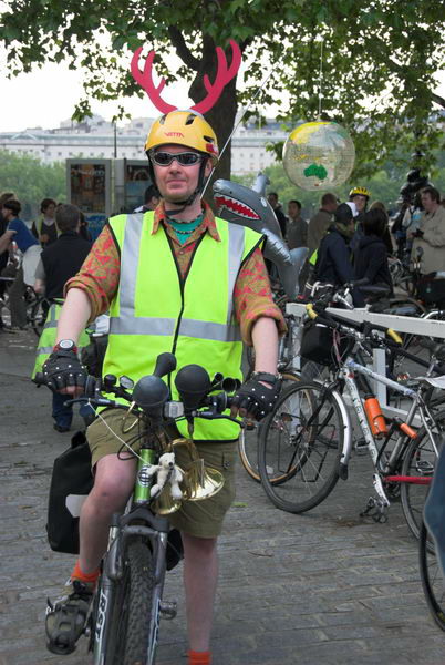 Critical Mass, London © 2006, Peter Marshall