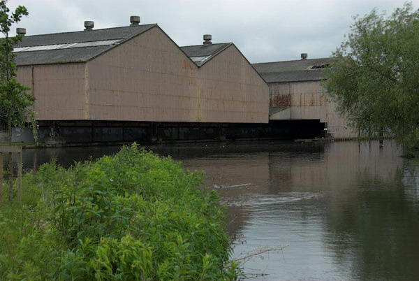 Brentford © 2006, Peter Marshall