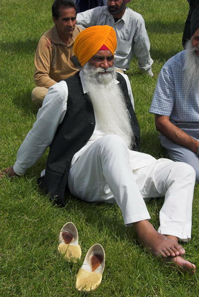 Sikh Remembrance March © 2006, Peter Marshall