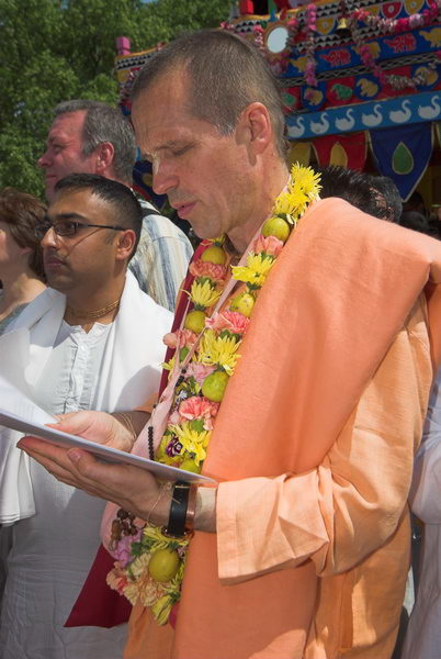 Hare Krishna: Rathayatra © 2006, Peter Marshall