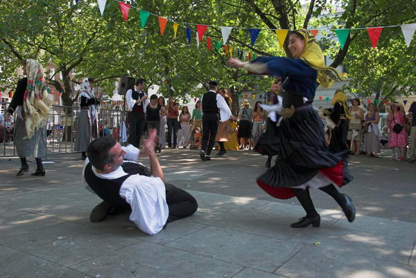 Queen Square Fair © 2006, Peter Marshall