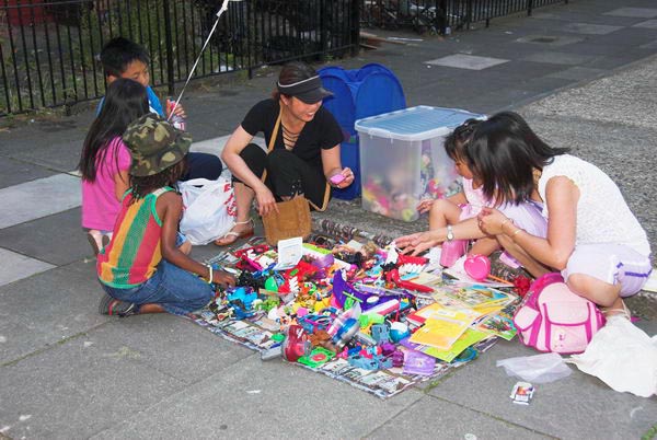 Laburnum Street Party © 2006, Peter Marshall