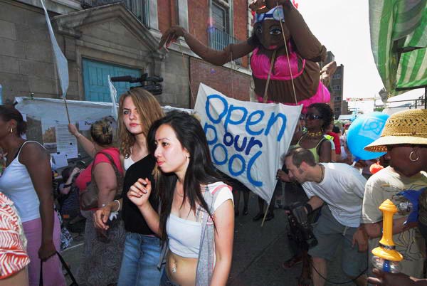 Laburnum Street Party © 2006, Peter Marshall