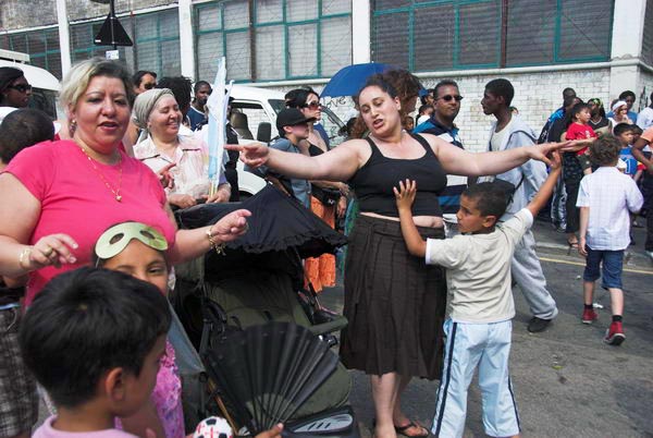 Laburnum Street Party © 2006, Peter Marshall