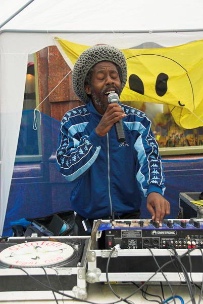 Somers Town Festival of Cultures © 2006, Peter Marshall