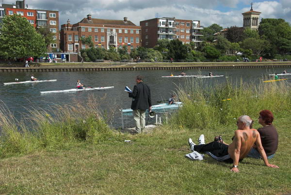 Kingston Regatta and Hampton Court © 2006, Peter Marshall