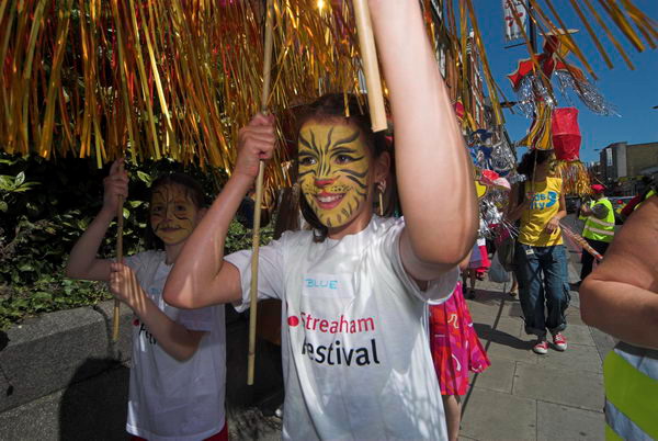 Streatham Festival Childrens Parade © 2006, Peter Marshall