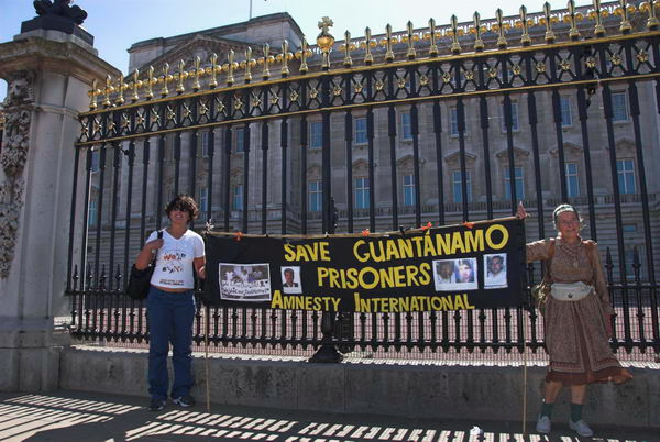 Shut Guantanamo Now © 2006, Peter Marshall