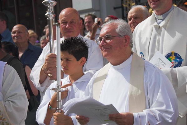 Italian Church Procession © 2006, Peter Marshall