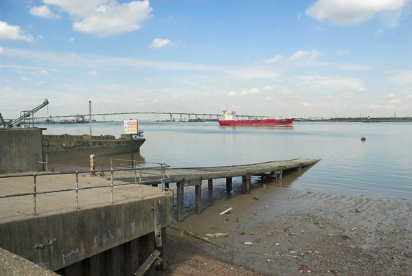 Greenhithe + Swanscombe Marshes © 2006, Peter Marshall