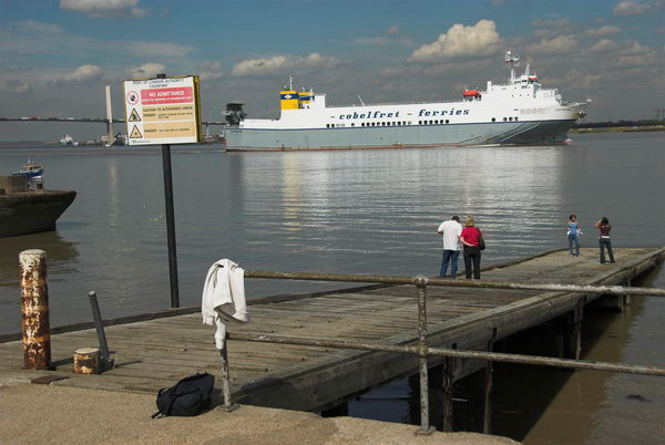 Greenhithe + Swanscombe Marshes © 2006, Peter Marshall