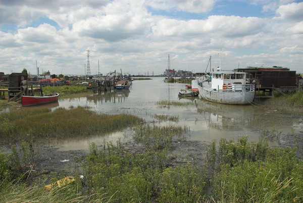 Greenhithe + Swanscombe Marshes © 2006, Peter Marshall