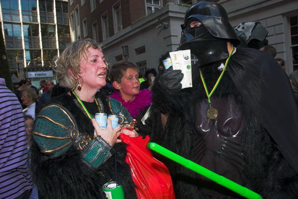 Great Gorilla Run © 2006, Peter Marshall