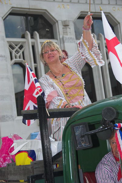 Costermongers Harvest Festival © 2006, Peter Marshall