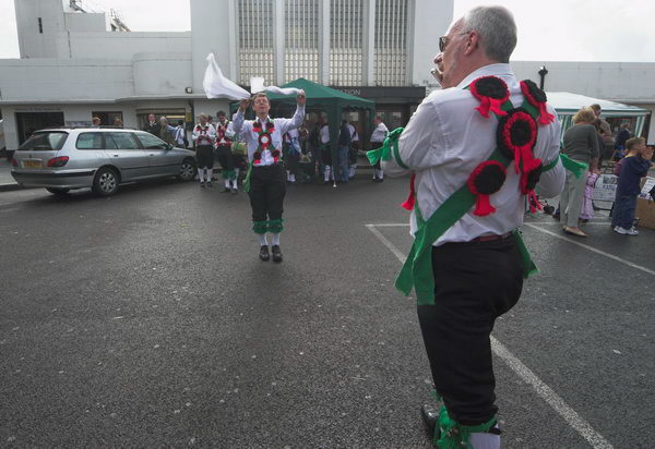 Surbiton Festival © Peter Marshall, 2006