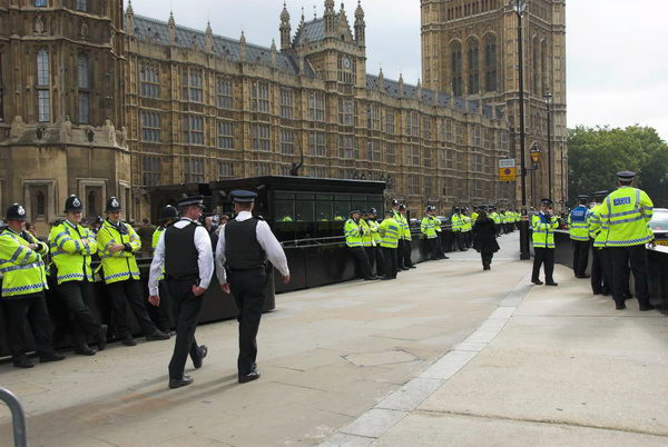 Sack Parliament © Peter Marshall, 2006