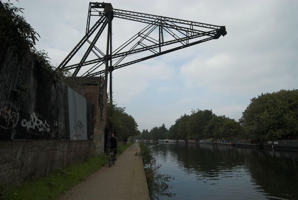 Tottenham to Walthamstow © Peter Marshall, 2006