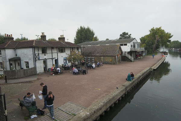 Tottenham to Walthamstow © Peter Marshall, 2006