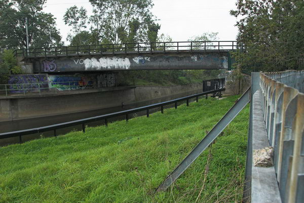 Tottenham to Walthamstow © Peter Marshall, 2006