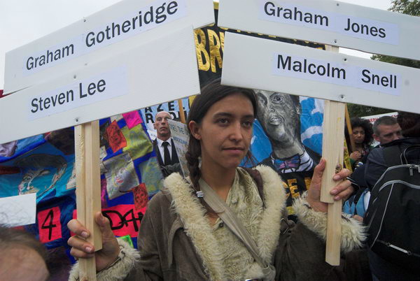 Protest Against Deaths in Custody © Peter Marshall, 2006