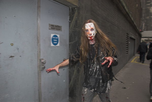 Crawl of the Dead © Peter Marshall, 2006