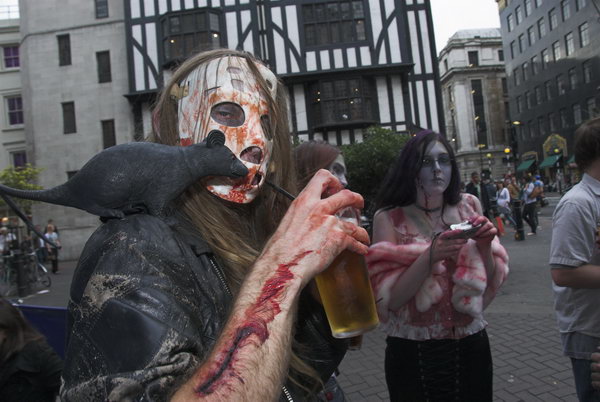 Crawl of the Dead © Peter Marshall, 2006