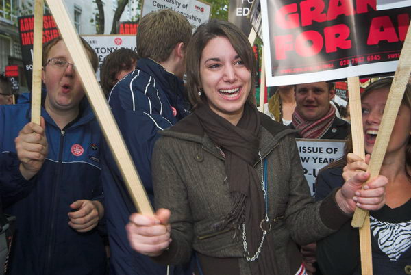 NUS Scrap Fees March © Peter Marshall, 2006