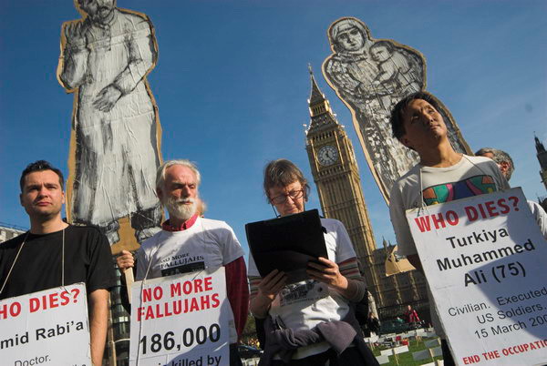 No More Fallujahs: Peace Camp Parliament Square © Peter Marshall, 2006