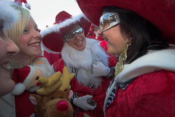 Santacon © Peter Marshall, 2006