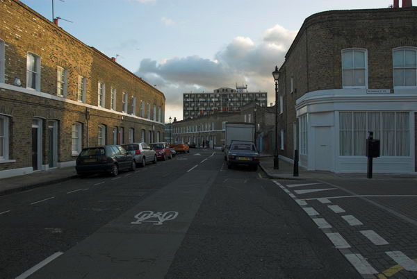 Bethnal Green © Peter Marshall, 2006