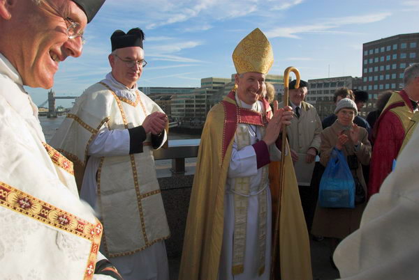 Blessing the Thames © Peter Marshall, 2007