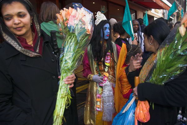 Hare Krishna Gaura Purnima Procession © 2007, Peter Marshall