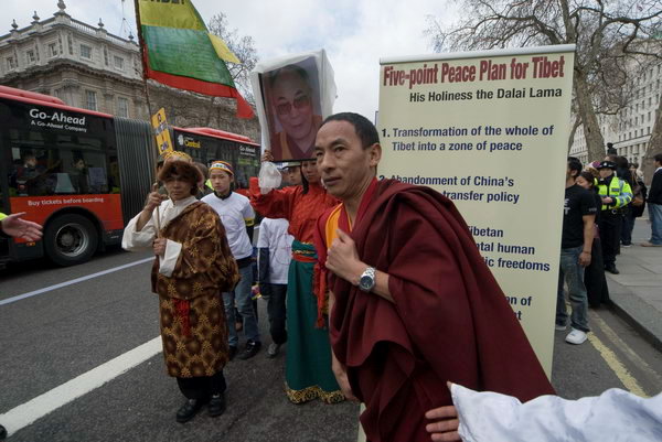 Free Tibet © 2007, Peter Marshall