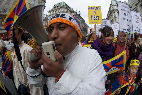 Free Tibet © 2007, Peter Marshall