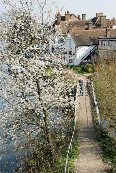 Staines © 2007, Peter Marshall