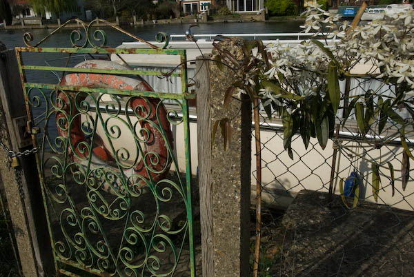 Staines © 2007, Peter Marshall