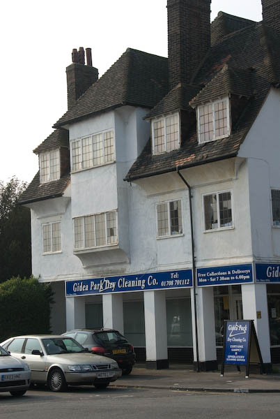 Gidea Park © 2007, Peter Marshall