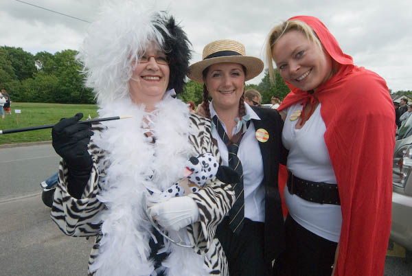 Walton-on-the-Hill May Pageant © 2007, Peter Marshall