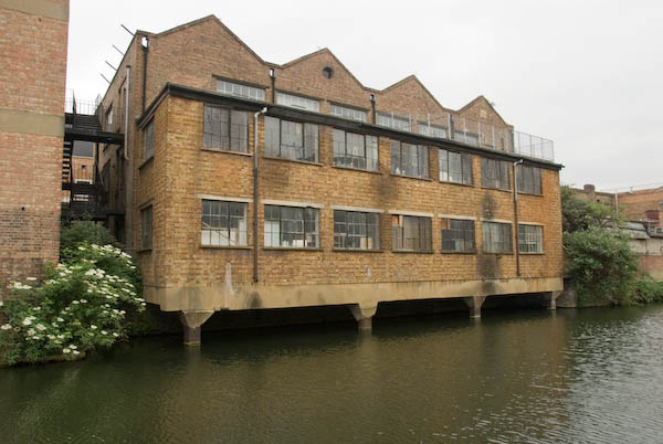 London's Canals © 2007, Peter Marshal