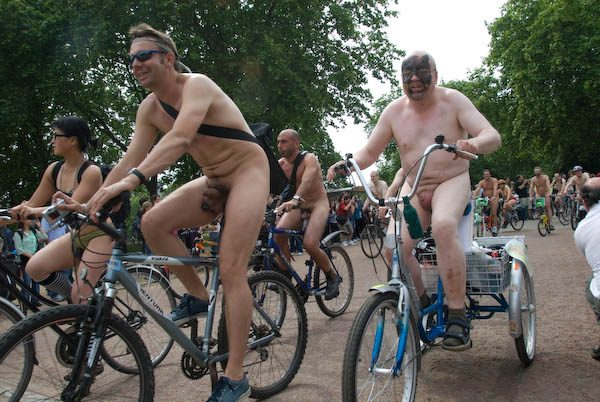 World Naked Bike Ride, London © 2007, Peter Marshall