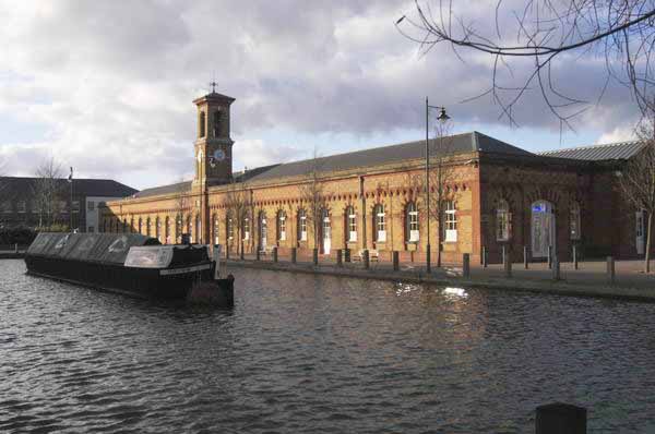 Enfield (C) 2004-5, Peter Marshall