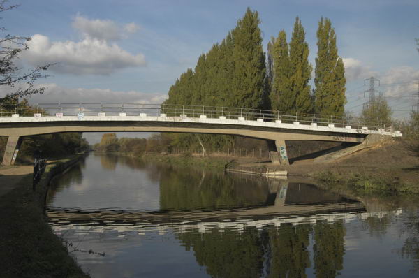 Waltham Abbey (C) 2004-5, Peter Marshall