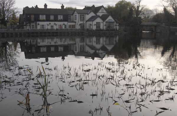 Hertfordshire, (C) 2003-5, Peter Marshall