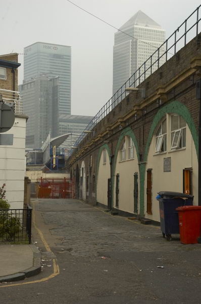 Limehouse: (C) Peter Marshall, 2003-2005
