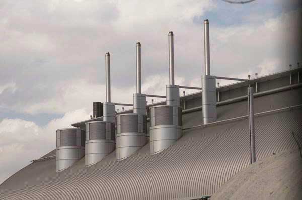 Stratford: (C) Peter Marshall, 2003-2005