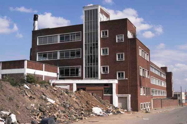 Stratford: (C) Peter Marshall, 2003-2005