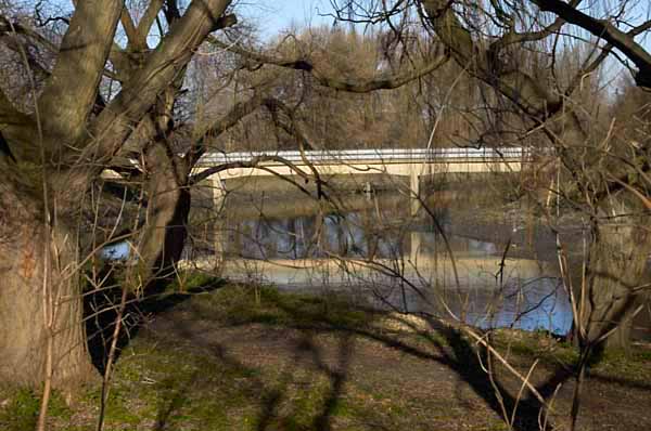 Stratford: (C) Peter Marshall, 2003-2005