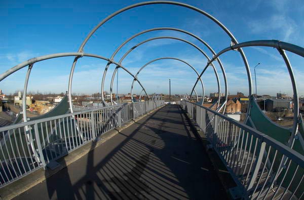 Hackney Wick: (C) Peter Marshall, 2003-2005